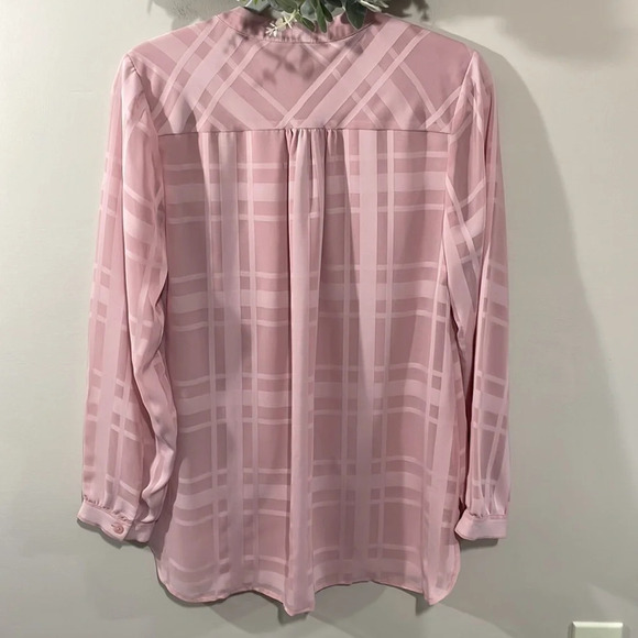 Isaac Mizrahi Live! Long Sleeve Pink Plaid Button Front Blouse 8 - Picture 7 of 16